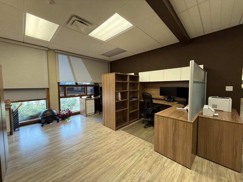 More Photos Of 518 Laura Av, Red Deer County Office For Sale