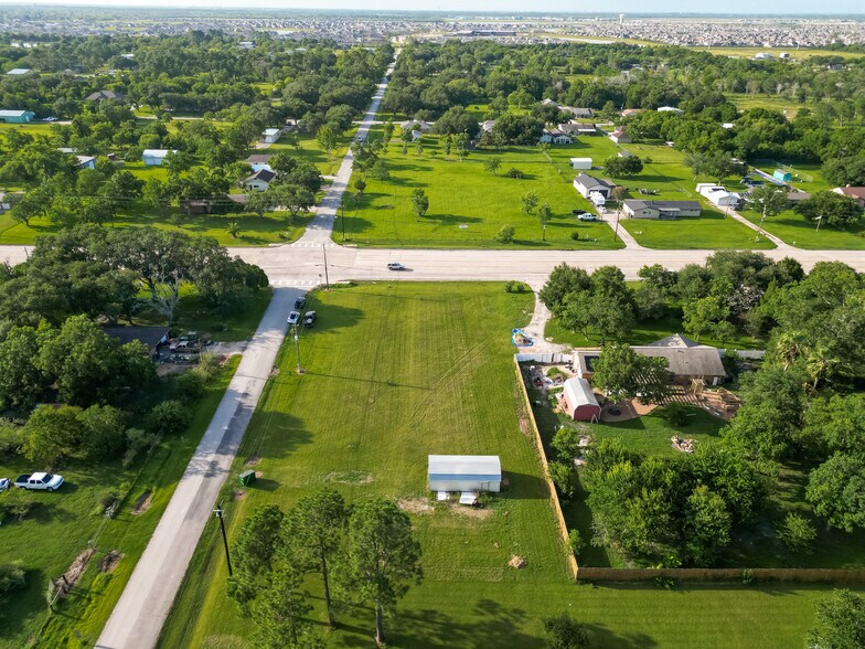 More Photos Of 11111 FM 1764 Rd, Santa Fe General Retail For Sale