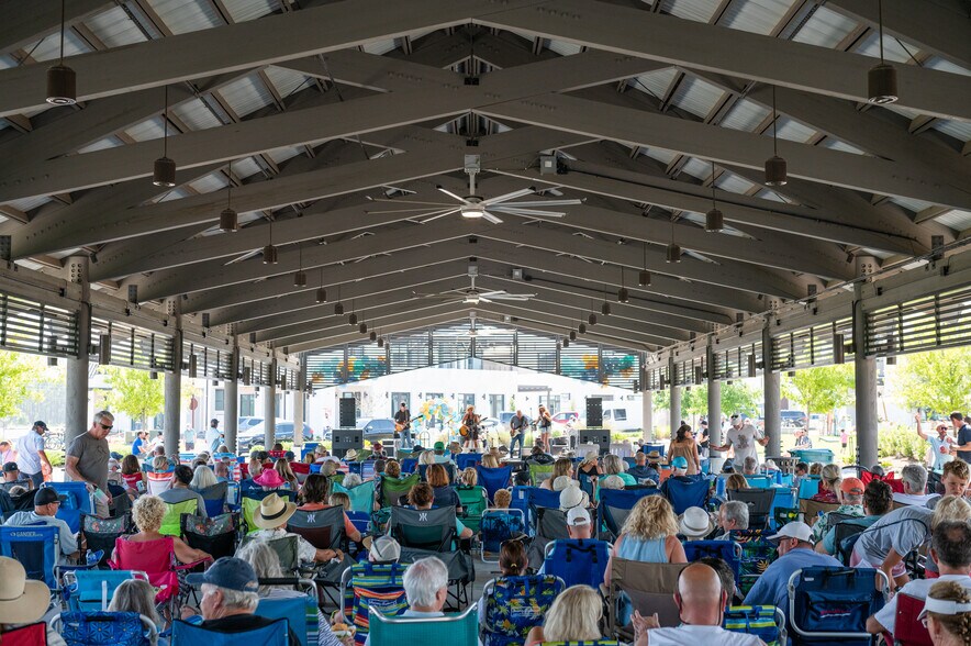 More Photos Of 19 Plaza Way, Watersound General Retail For Lease