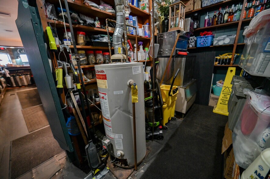 More Photos Of 157 Whitesboro St, Yorkville Storefront For Sale