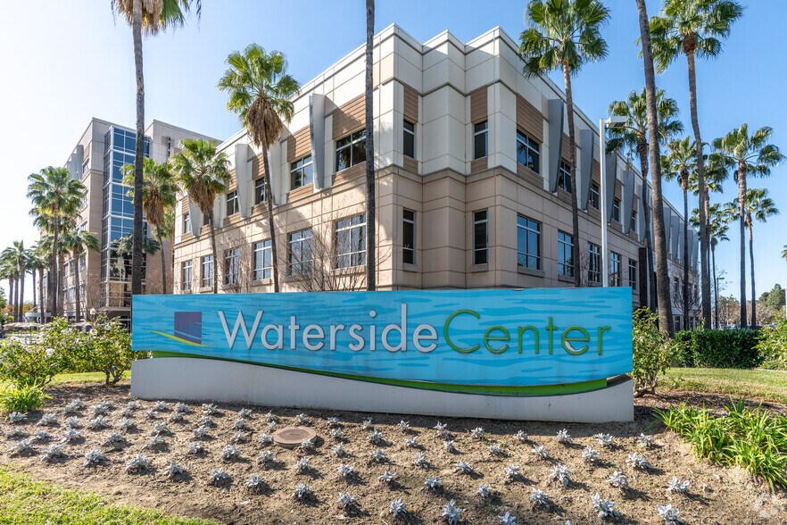 More Photos Of 3200 E Guasti Rd, Ontario Coworking Space