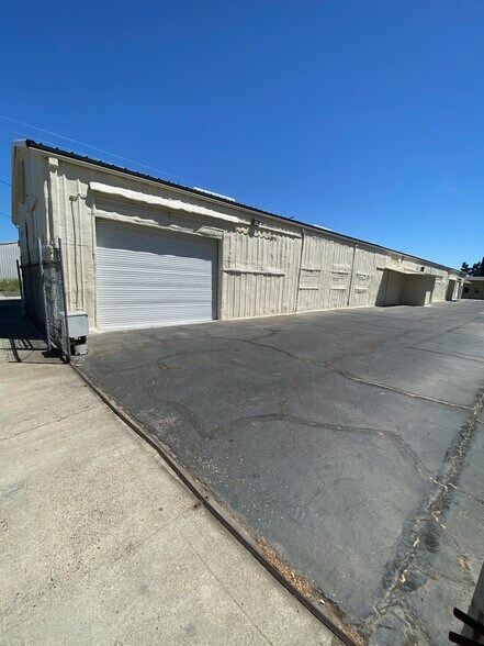 More Photos Of 10 Daisy Ave, Lodi Warehouse For Lease