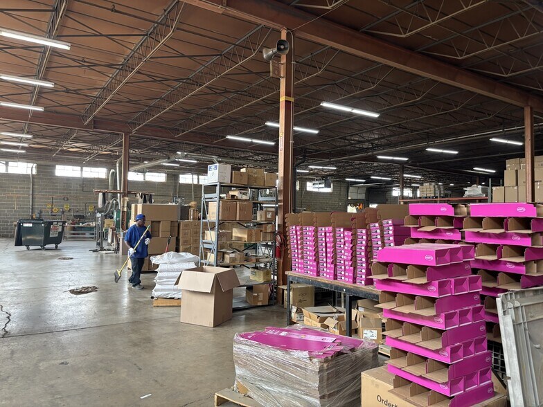 More Photos Of 6111 S Sayre Ave, Chicago Warehouse For Sale