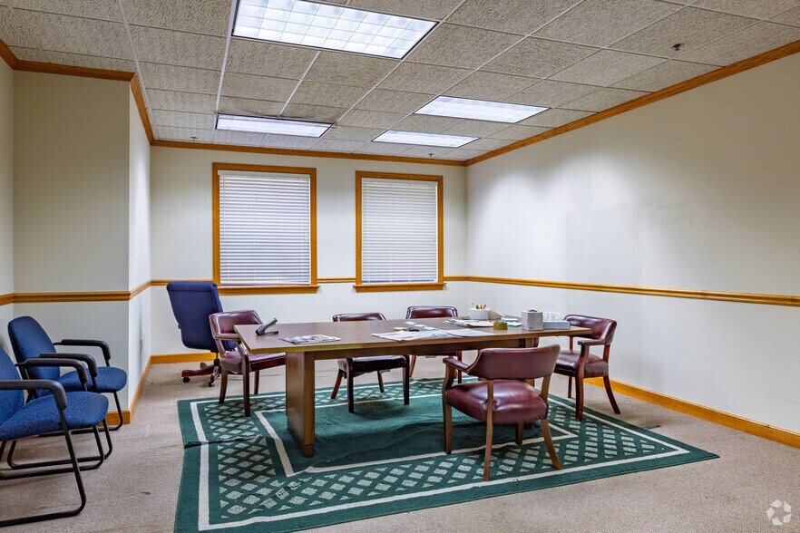 More Photos Of 3811 Kimwell Dr, Winston-Salem Warehouse For Sale