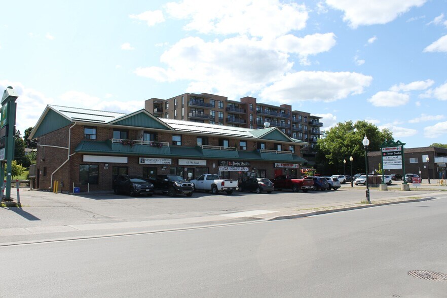 More Photos Of 48-56 Water St, Port Perry Storefront For Lease