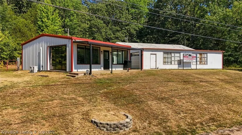 Primary Photo Of 10425 N Highway 71, Mountainburg Light Manufacturing For Sale