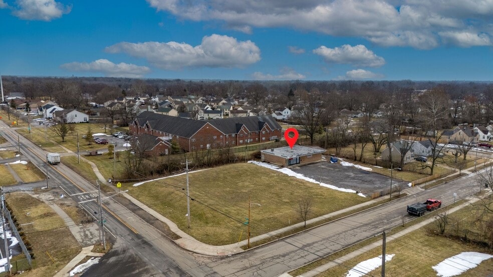 More Photos Of 2060 Brentnell Ave, Columbus Freestanding For Sale