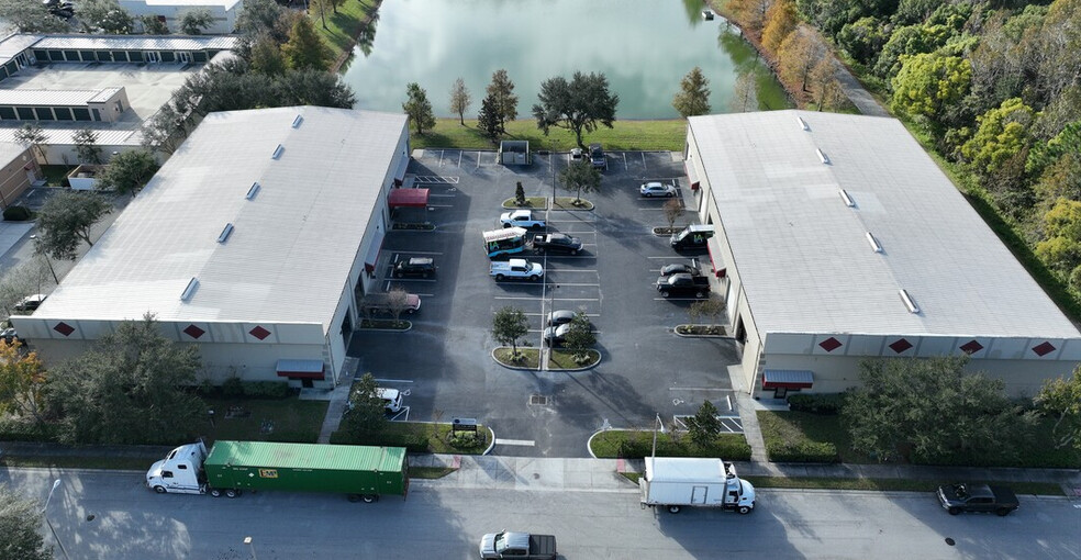 Primary Photo Of 5014 Forsyth Commerce Rd, Orlando Warehouse For Lease