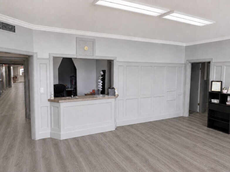 More Photos Of 316 E Main St, Gallatin Office For Lease