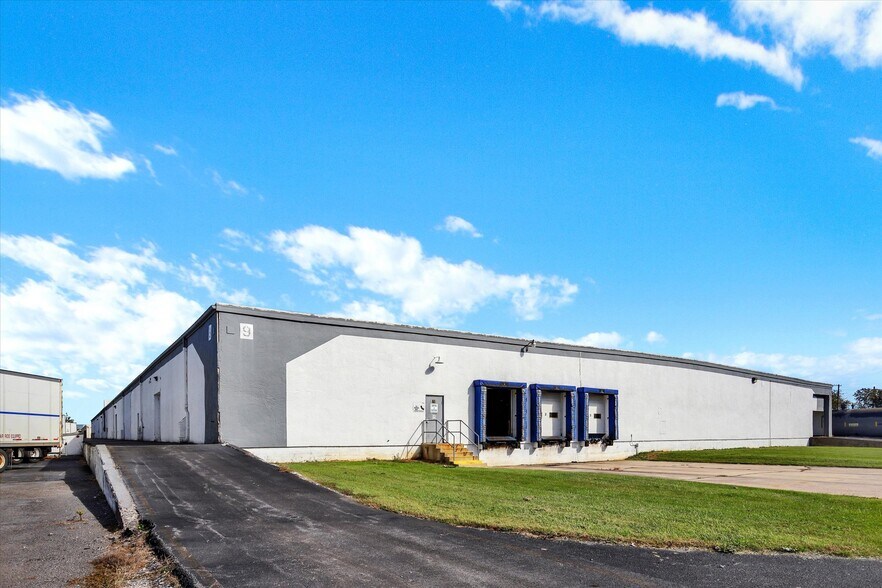 More Photos Of 5118 Innovation Way, Chambersburg Warehouse For Lease