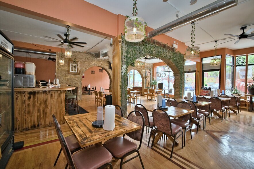 More Photos Of 3034-3040 W Montrose Ave, Chicago Apartments For Sale