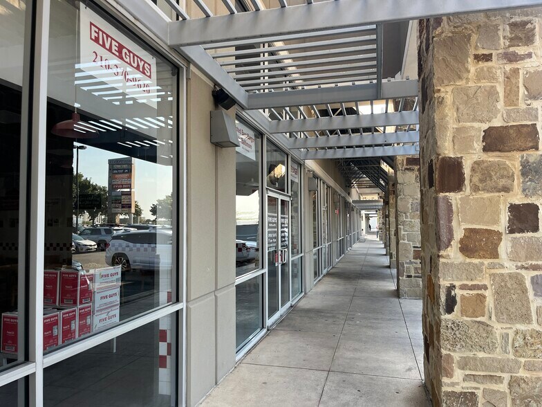 More Photos Of 8603 Highway 151, San Antonio Storefront For Lease