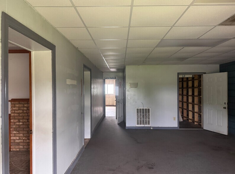 More Photos Of 4199 Housers Mill Rd, Byron Flex For Sale