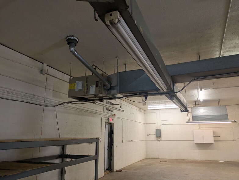 More Photos Of 546 Hoyt St, Painesville Warehouse For Sale