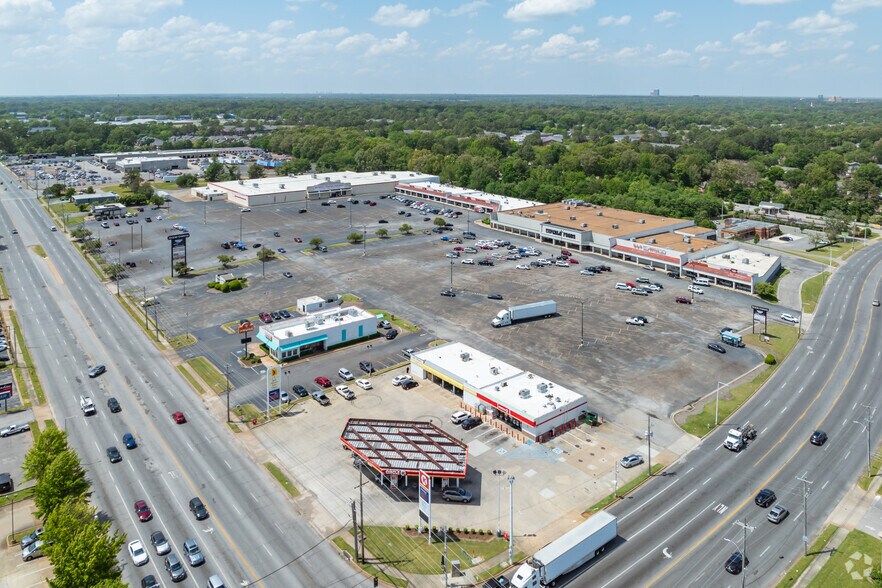 More Photos Of 6480-6532 Winchester Rd, Memphis Unknown For Lease