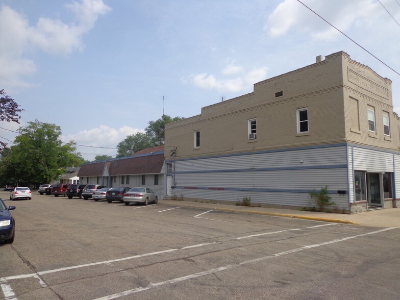 More Photos Of 25 Red River Ave N, Cold Spring Coworking Space