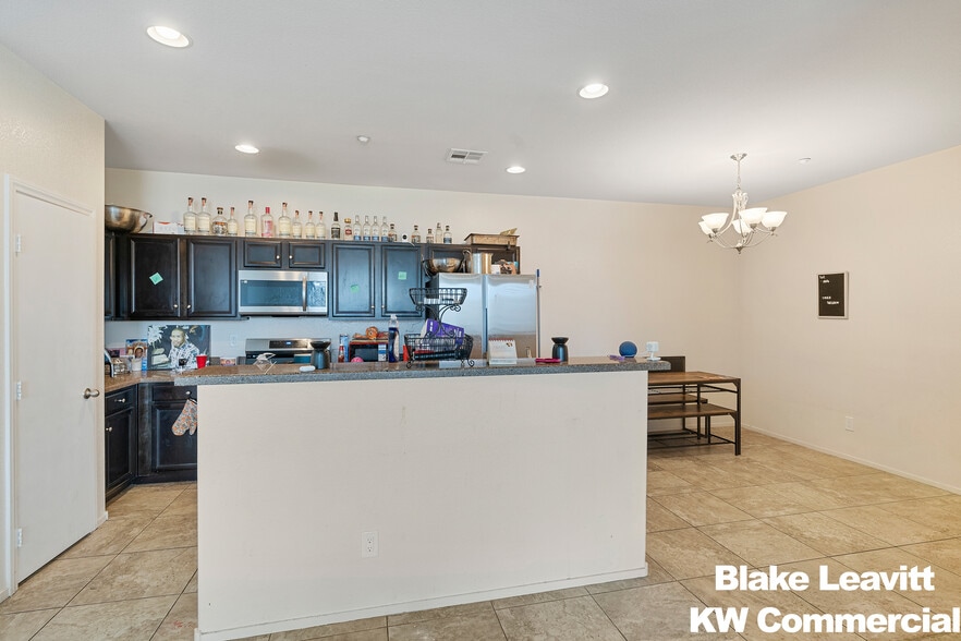 More Photos Of , Las Vegas Multifamily For Sale