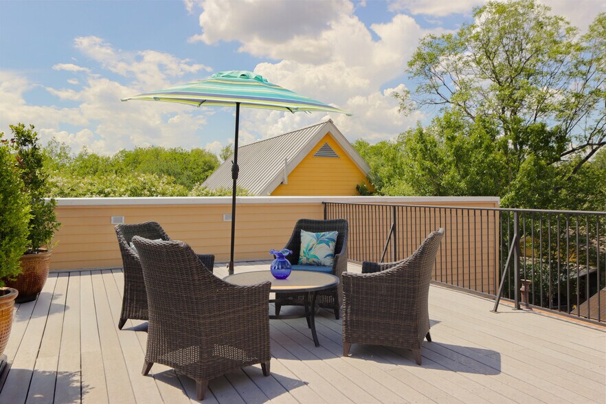 More Photos Of 900 W North Loop Blvd, Austin Loft Creative Space For Sale