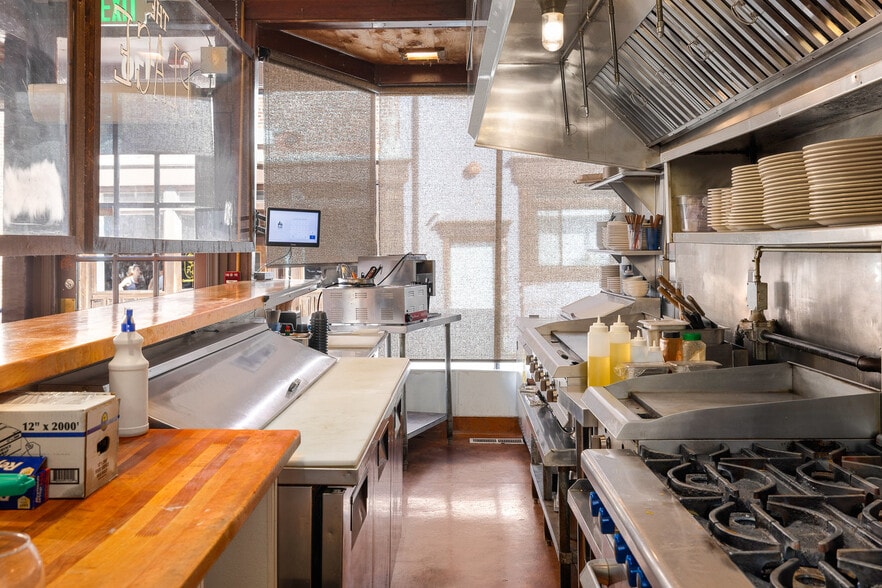 More Photos Of 110 S Pine St, Nevada City Freestanding For Lease