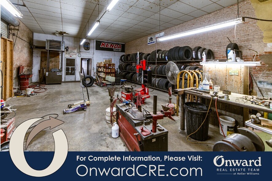 More Photos Of 404 E Texas Ave, Mart Flex For Sale