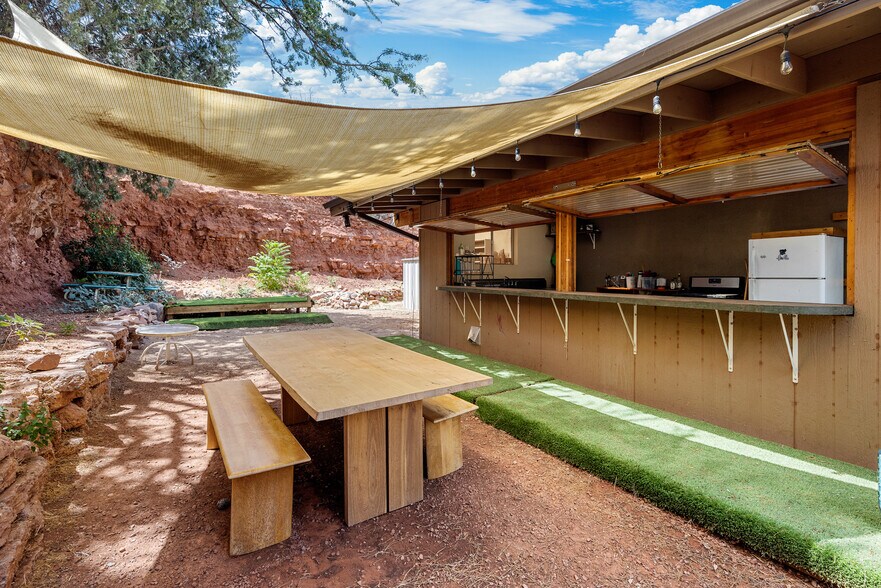 More Photos Of 2115 Mountain Rd, Sedona Warehouse For Sale