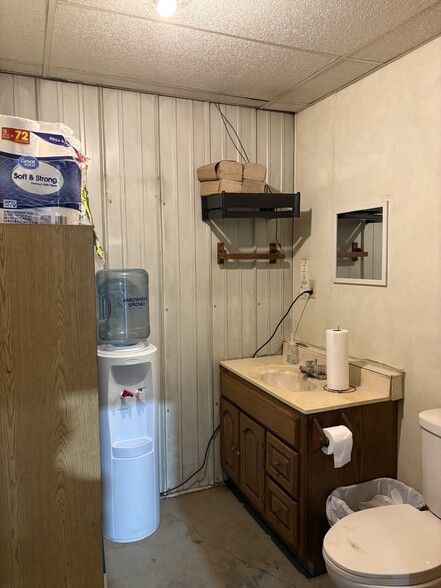 More Photos Of 1325 29th St, Cloquet Industrial For Sale