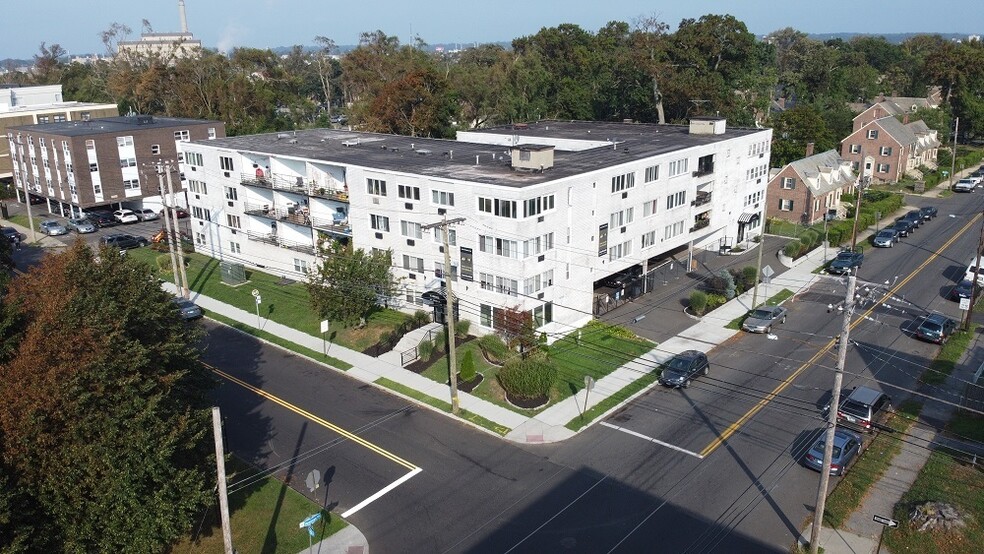 More Photos Of 223 Iranistan Ave, Bridgeport Apartments For Sale