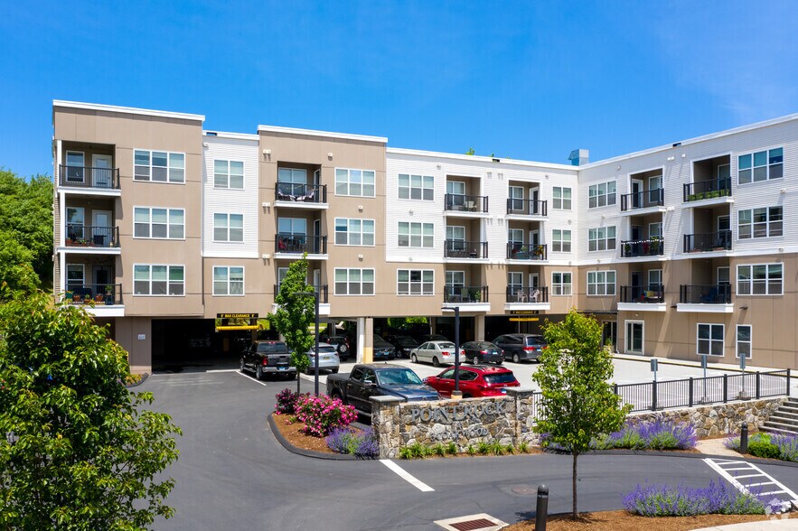 Primary Photo Of 34 Oakwood Ave, Norwalk Apartments For Lease