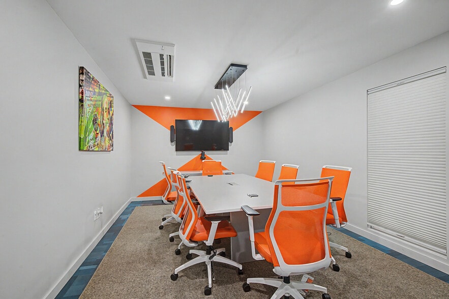 More Photos Of 11 Abrams Rd, Central Valley Office For Sale