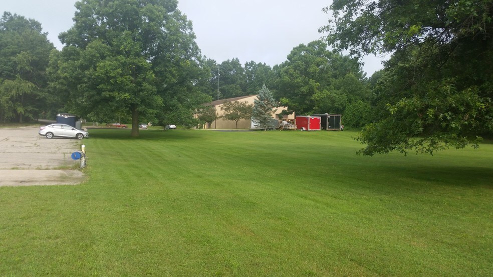 More Photos Of 8620 Algoma Ave NE, Rockford Warehouse For Sale