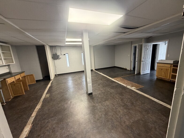 More Photos Of 13111 E 11th St, Tulsa Freestanding For Lease