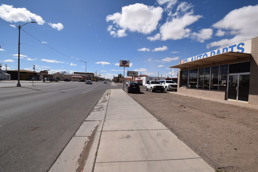 More Photos Of 301 E Pine St, Deming Freestanding For Sale