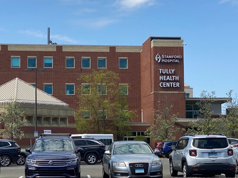 More Photos Of 125 Strawberry Hill Ave, Stamford Medical For Sale
