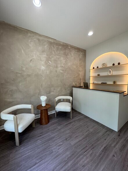 Primary Photo Of 6110 McFarland Station Dr, Alpharetta Office For Lease