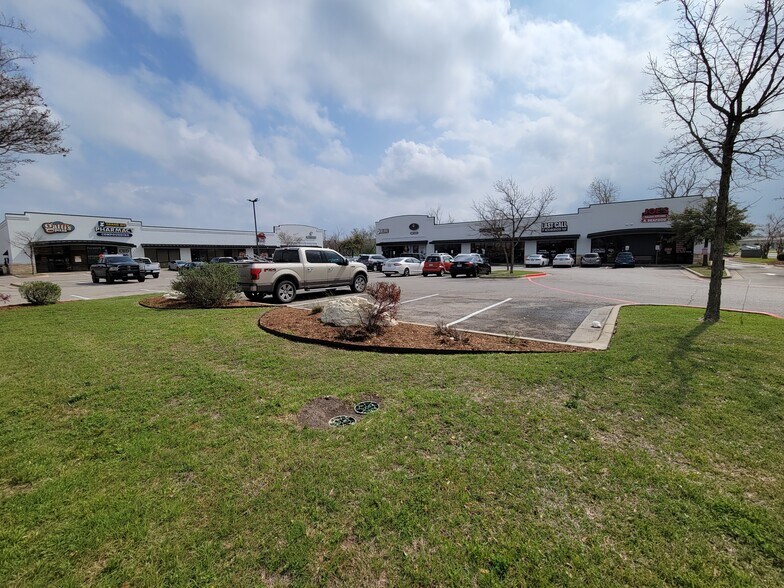 Primary Photo Of 1615 Grand Avenue Pky, Pflugerville Unknown For Lease