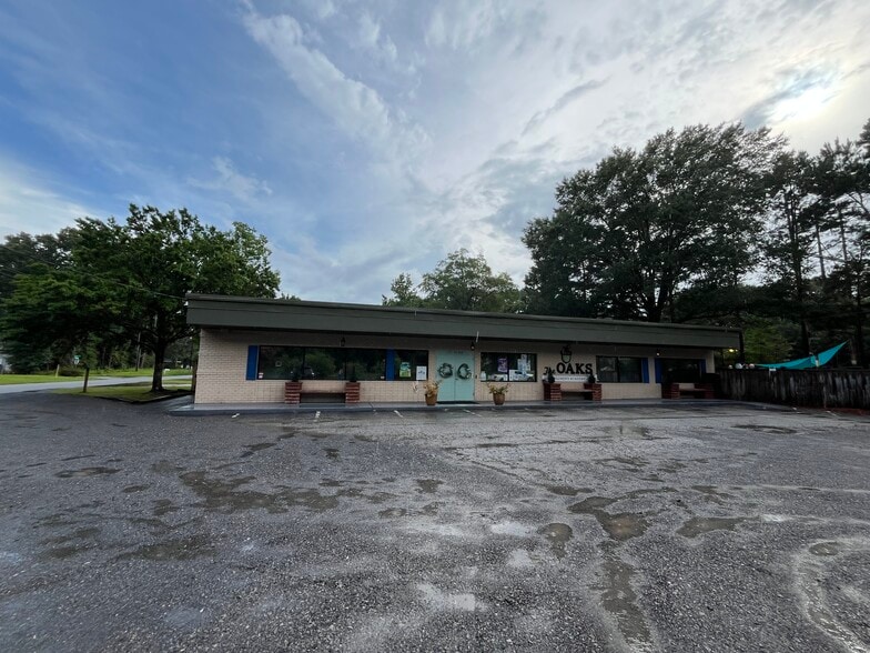 More Photos Of 2707 Idamor Dr, Charleston Daycare Center For Sale