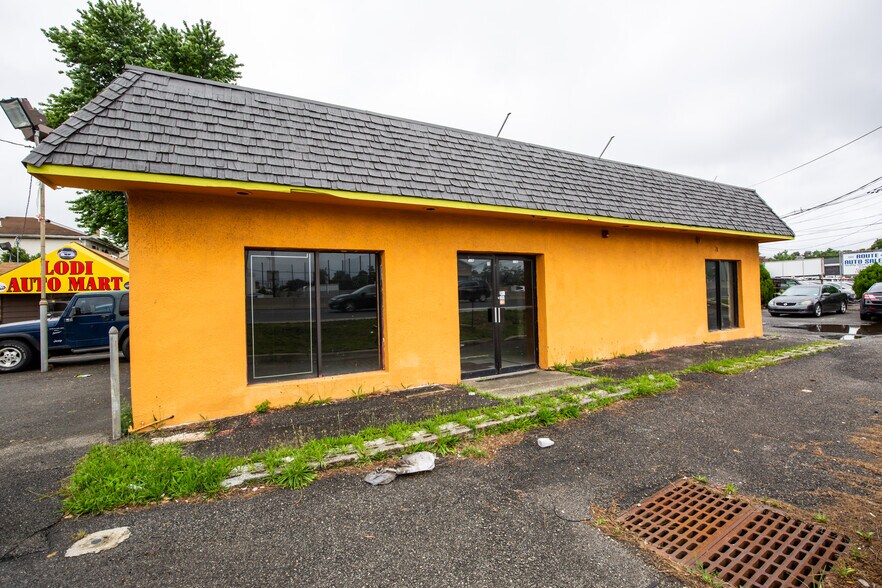 More Photos Of 72-74 Route 46 E, Lodi Restaurant For Sale