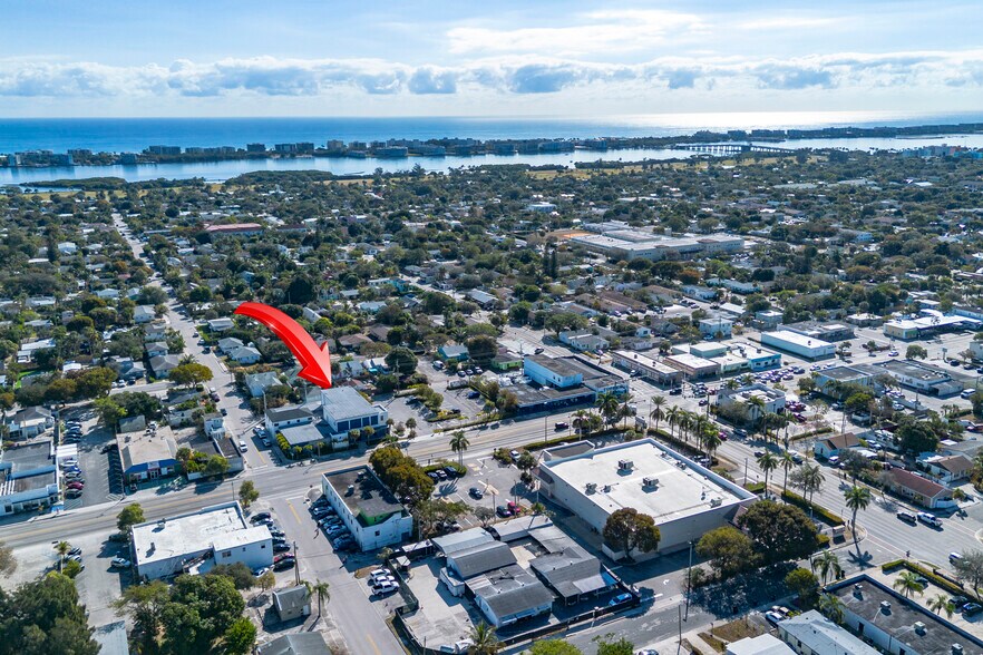 More Photos Of 1014 N Dixie Hwy, Lake Worth Beach Loft Creative Space For Sale