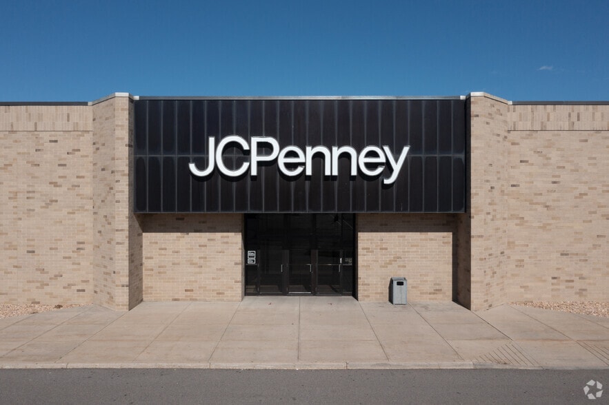 More Photos Of 2050 Greeley Mall, Greeley Unknown For Sale