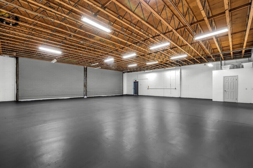 More Photos Of 23950 Madison St, Torrance Warehouse For Lease