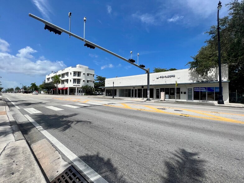 More Photos Of 6621 Biscayne Blvd, Miami Storefront For Sale