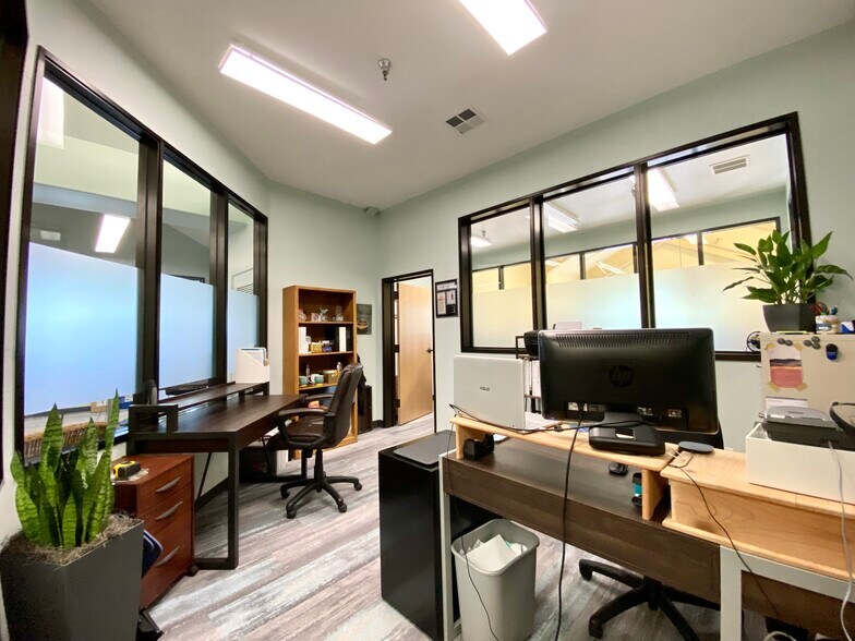 More Photos Of 615 Clarion Ct, San Luis Obispo Warehouse For Sale