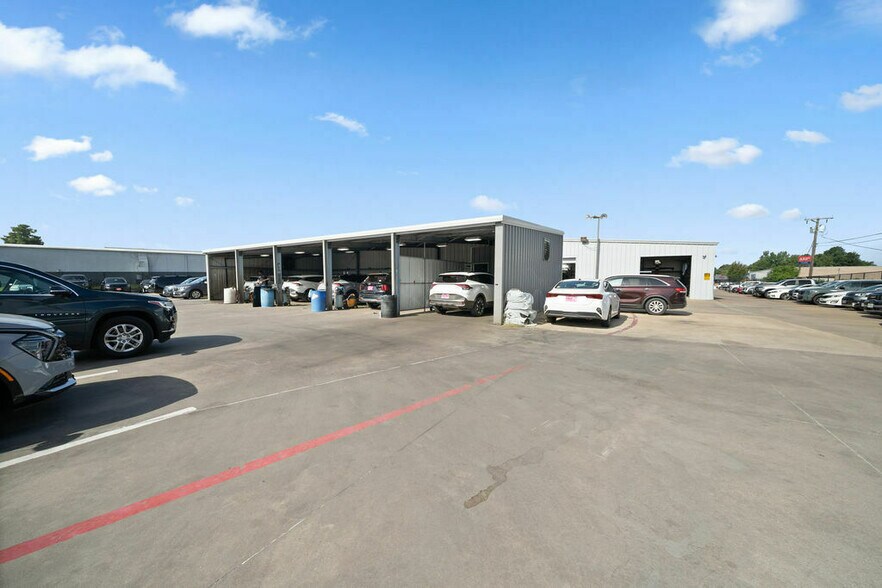 More Photos Of 4818 Troup Hwy, Tyler Auto Dealership For Sale
