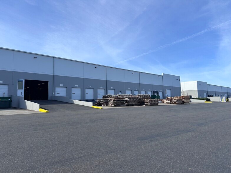 More Photos Of 223rd Ave & SE Stark St, Gresham Warehouse For Lease