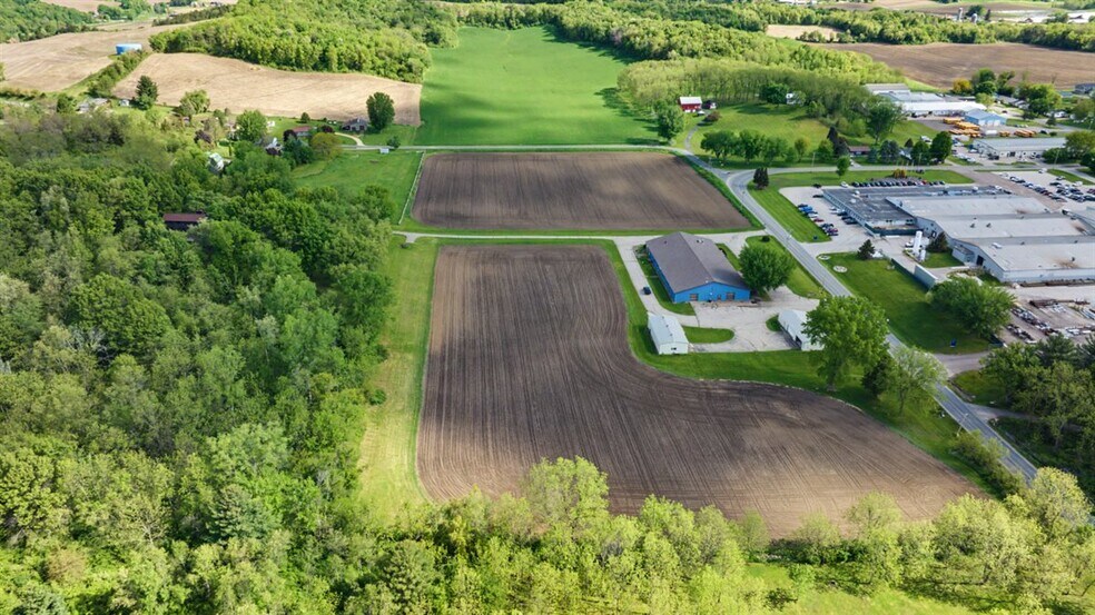 More Photos Of 16771 S 15th St, Galesville Warehouse For Sale