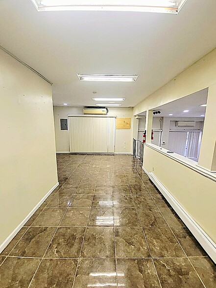 More Photos Of 554-560 E 18th St, Paterson Storefront Retail Residential For Lease