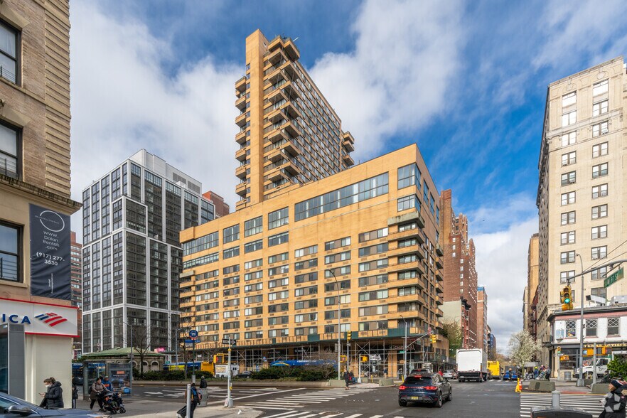 More Photos Of 2565 Broadway, New York Apartments For Lease
