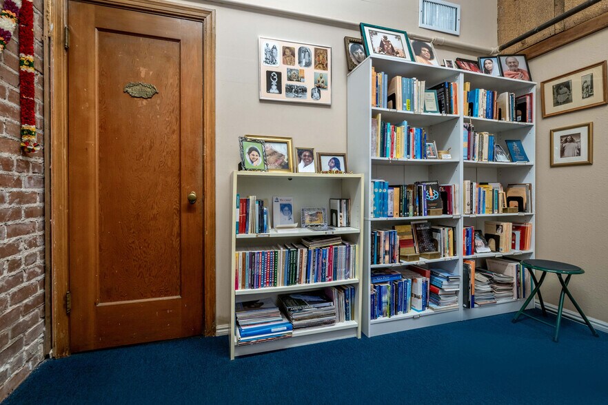 More Photos Of 200 Commercial St, Nevada City Freestanding For Sale