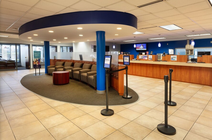 More Photos Of 2130 N Glebe Rd, Arlington Freestanding For Sale