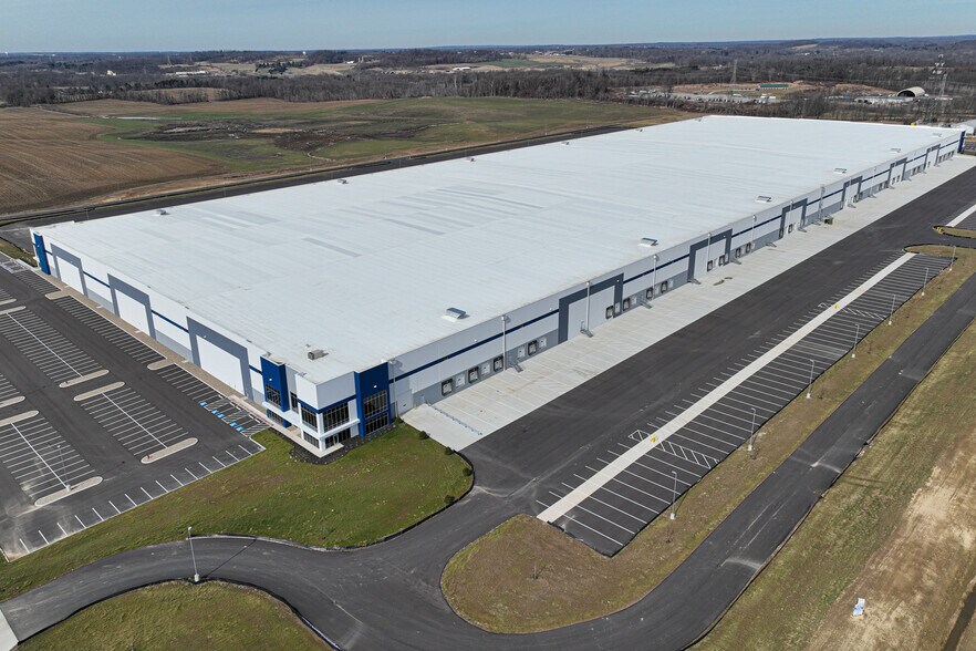 More Photos Of Turnpike Commerce Center, Shalersville Distribution For Sale